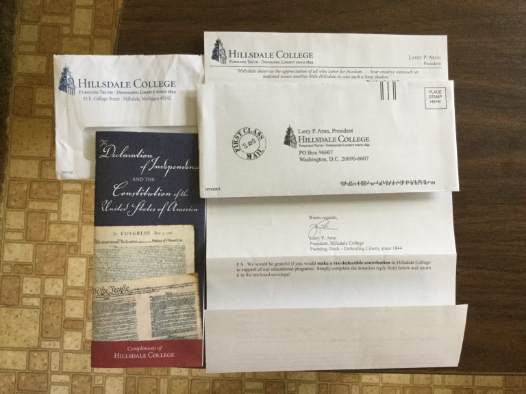 Free  Declaration of Independence and the Constitution of the United States of Americ