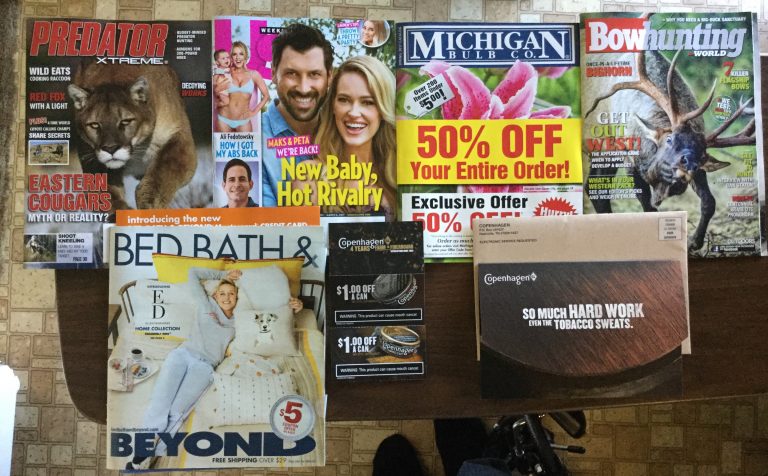📬 3-7-2017 Free mail 🐉 Predator Xtreme 👫 US weekly 🌹 Michigan Bulb Co 🎯 Bow hunting 🛌 Bed Bath & Beyond 🛀 Copenhagen coupons 💸 🎪