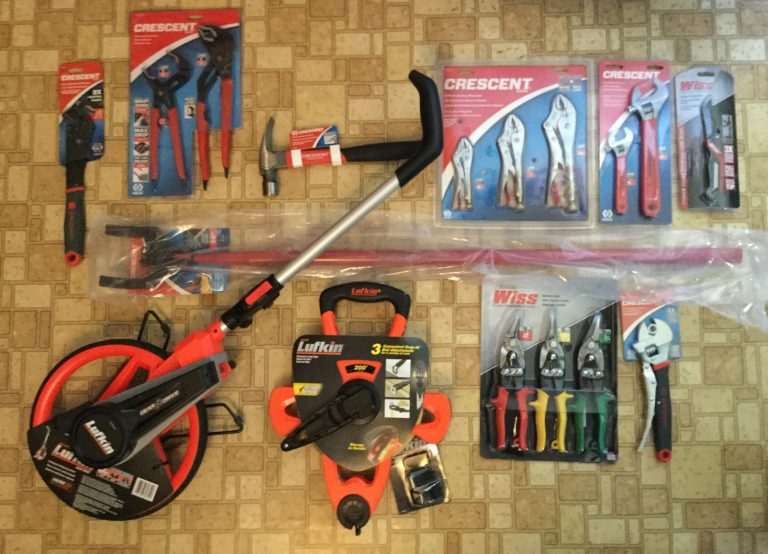 Pro Construction Guide / Constru- Guia de Albanileria Giveaway  Winner