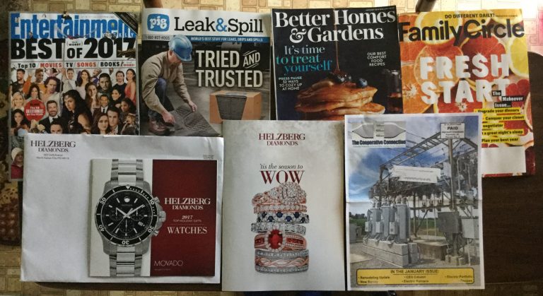 📬12-23-17 Free Mail 🎭 Entertainment weekly 🐖Pig Leak&Spill 🥘Better Homes and Gardens 🍊Family Circle 💎Helzberg Diamonds 🔌The Cooperative Connection 📺📚