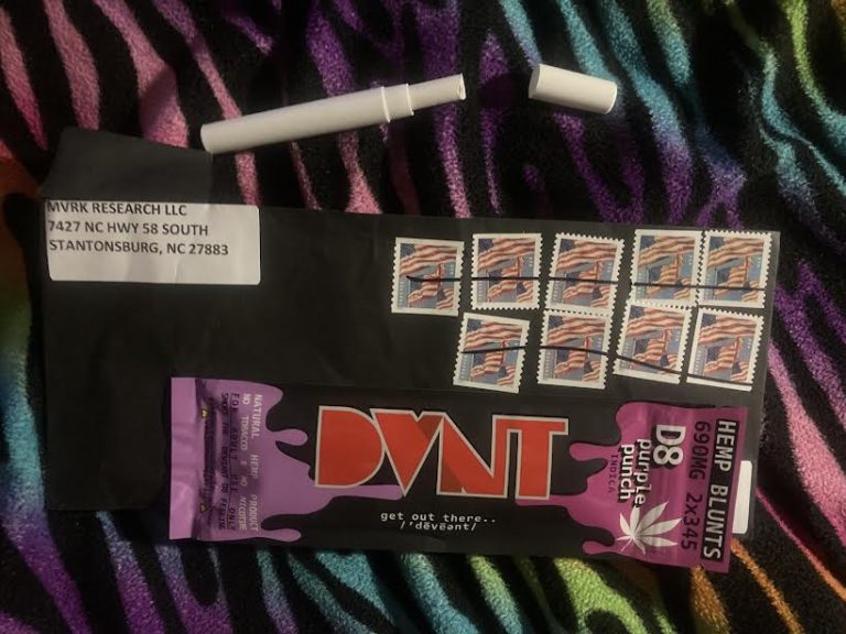 Free samples of D8 Purple Punch Hemp Blunts