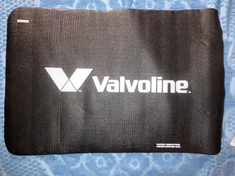 Free Fender cover from  Valvoline Team